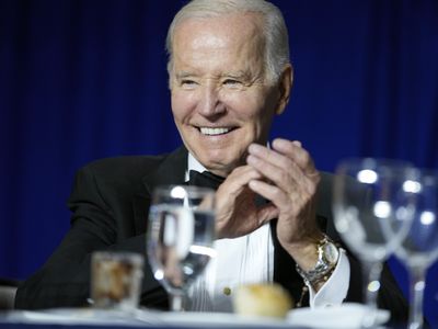 Biden makes fun of his age at the White House Correspondents' dinner