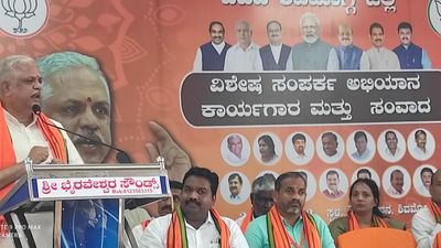 B.L. Santhosh bats for clear mandate to BJP