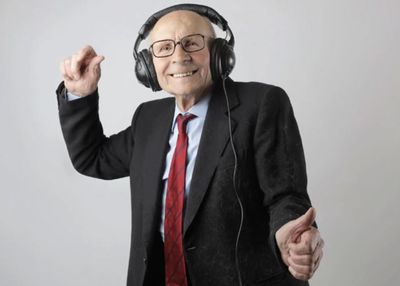 Study: Musical ability makes adults better listeners by keeping brain young