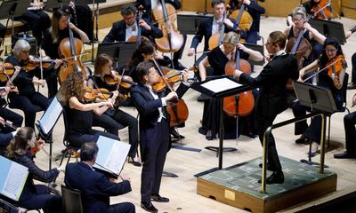 LPO/Rachlin/Mäkelä review – a powerful performance of Shostakovich, Mahler and Larcher