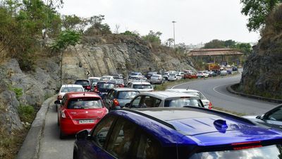 Modi’s roadshow coincides with long weekend in Mysuru