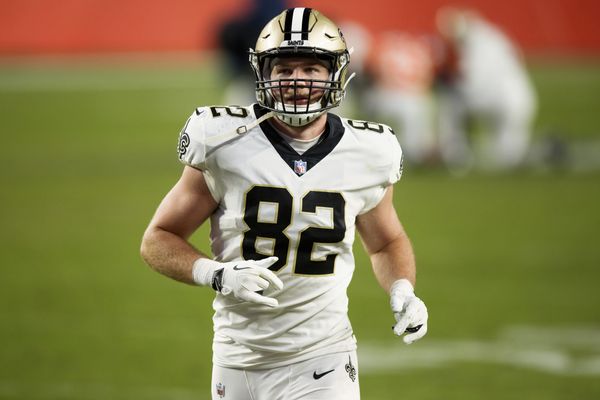 Saints trade TE Adam Trautman to Broncos in draft-day deal