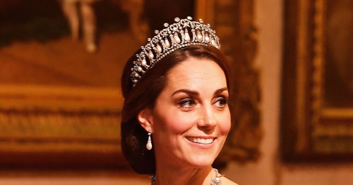 Kate Middleton could ditch tiara for Coronation and…