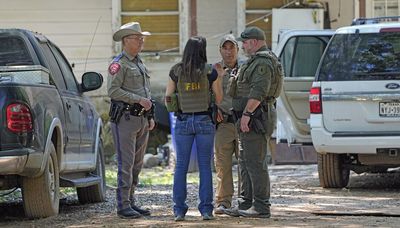 Widening manhunt for Texas gunman slowed by ‘zero leads’