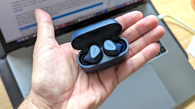 Jabra Elite 4 review: Another entry-leveler with solid performance
