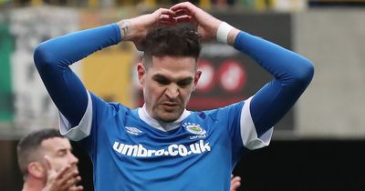 Linfield assistant boss Ross Oliver feels for 'unfortunate' Kyle Lafferty as he outlines Blues' transfer approach