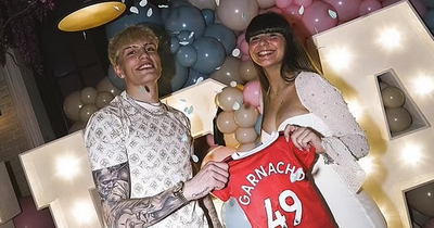 Man United stars react as Alejandro Garnacho announces he and his partner are expecting baby