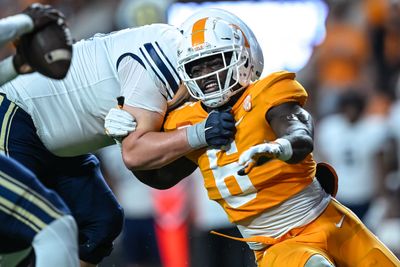 Watch highlights of OLB Byron Young, the Rams’ 3rd-round rookie