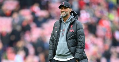 Thiago leaves Jurgen Klopp bemused as Liverpool dressing room to bizarre injury revealed