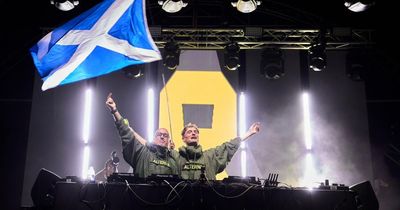 Ewan McVicar stuns Ayr festival after being unmasked for second headline set