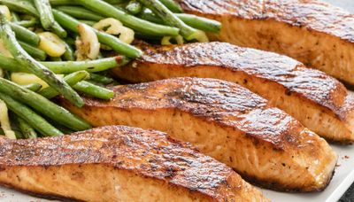 Menu Planner: Savor the spring flavors in pan-seared paprika salmon with spicy green beans