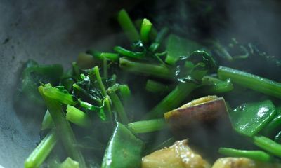 Is it better to boil or steam vegetables?
