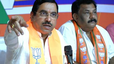 Plan to ban Bajrang Dal only shows Congress’ anti-Hindu mindset, says Joshi