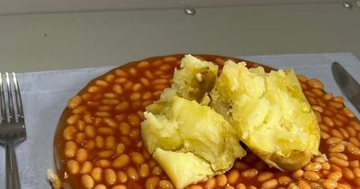 Man admits to eating 'sad' baked beans off microwave plate and people are freaked out