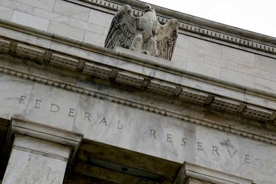 Fed begins talks that could herald end of rate hikes