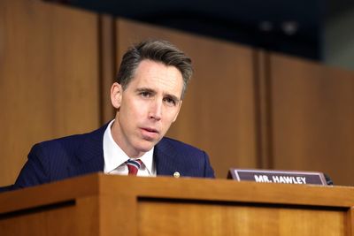 Josh Hawley attacks Democrats for not providing security to Supreme Court justices at ethics row hearing