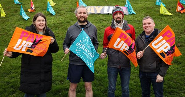 “Does this mean our teaching has less value?”: Teachers take to picket lines for sixth strike day