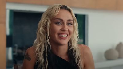 Miley Cyrus Had Fitting Reaction To Her Mom Tish Getting Engaged To Legends Of Tomorrow Vet Dominic Purcell