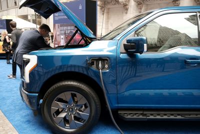 Ford reports solid profits but sees pricing strength ebbing