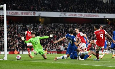 Ødegaard’s double puts Arsenal back on top of Premier League as Chelsea wilt
