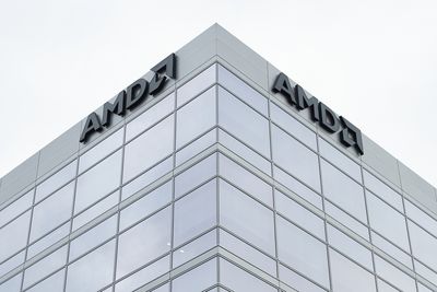 AMD Posts First Loss in Years as Consumer Chip Sales Plummet by 65%