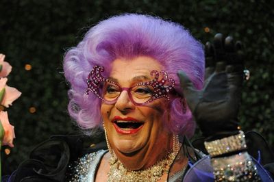 'Dame Edna' comedian to get state funeral in Australia