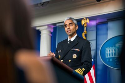 US surgeon general warns of next public health priority: loneliness