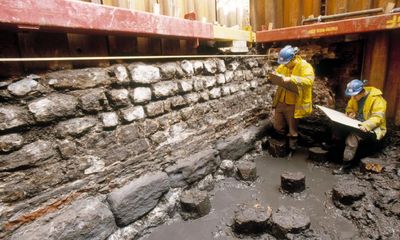 Three sections of Roman wall in City of London given protected status