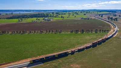 'Father' of Inland Rail calls for project to end in Toowoomba amid cost blowouts