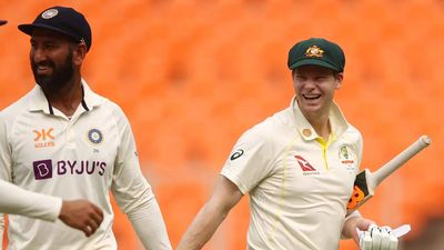 I am keen to play with Cheteshwar Pujara: Steve Smith