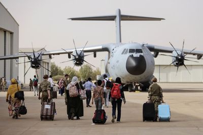 Sudan evacuation rips British families apart as relatives left behind: ‘We had one chance and it’s gone’