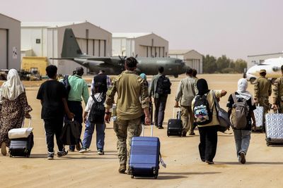 Why is the UK evacuating people from Sudan?