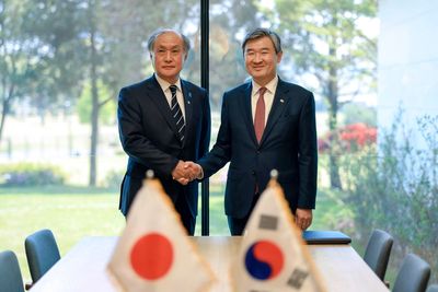 S. Korean, Japanese officials meet ahead of leaders' summit