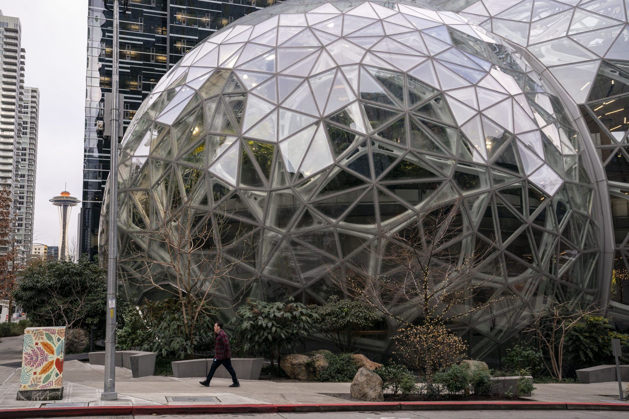 Amazon slowed hiring and conducted layoffs in its HR…