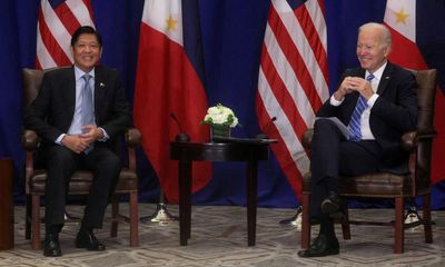 US and Philippine presidents meet amid China’s ‘aggressive tactics’