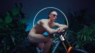 Oakley reinterprets its classic Muzm MTB sunglasses with the help of a naked Amaury Pierron