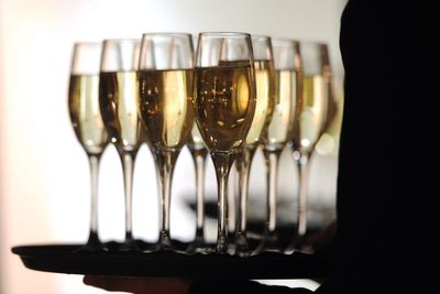 Champagne researchers discover why bubbles rise the way they do