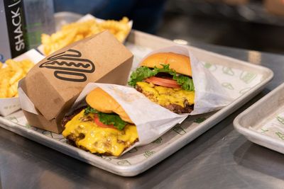 Shake Shack to sell veggie burgers