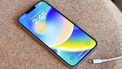 Stop charging your iPhone this way — it can zap your battery capacity