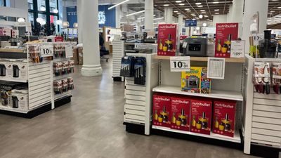 I Went to a Liquidating Bed Bath and Beyond; Here's What's They're Giving Away