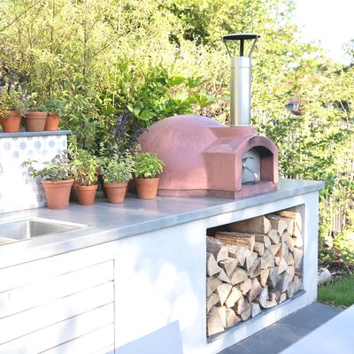 Experts warn against falling for these 10 outdoor kitchen mistakes - save time and money