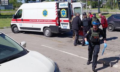 Eight killed as Kherson supermarket struck during Russian bombing wave