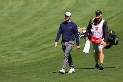 Tiger's caddie LaCava linking up with Cantlay