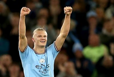 Erling Haaland sets new Premier League scoring record as Man City return to top