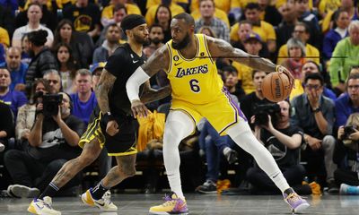 Draymond Green on LeBron James playing off the ball for the Lakers