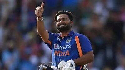 Rishabh Pant shares update on his recovery, hits gym