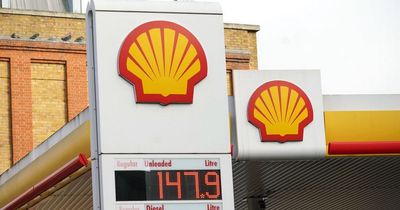 Shell makes nearly £1.4bn more than expected in first three months