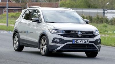 VW T-Cross Facelift Spied With Almost No Camouflage