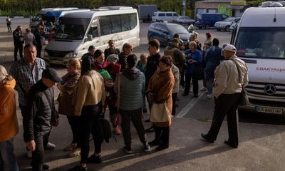 Kherson prepares for 56-hour curfew after night of heavy Russian shelling