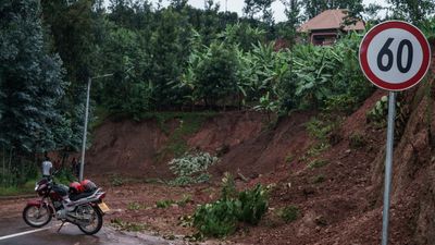 Death toll rises as Rwanda hit by devastating flash floods and landslides